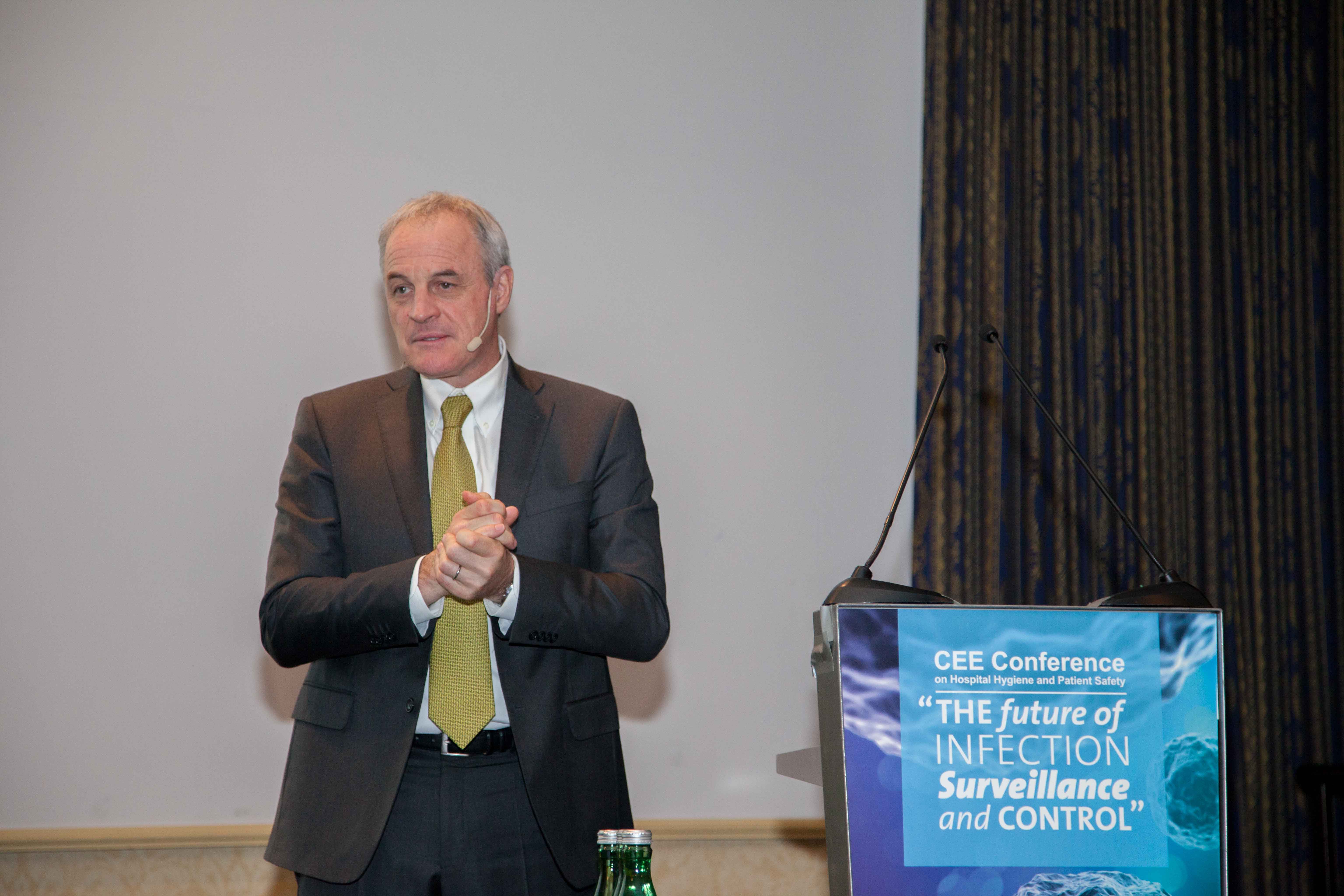 1 - Prof. Didier Pittet, key note lecturer and chairman of the conference